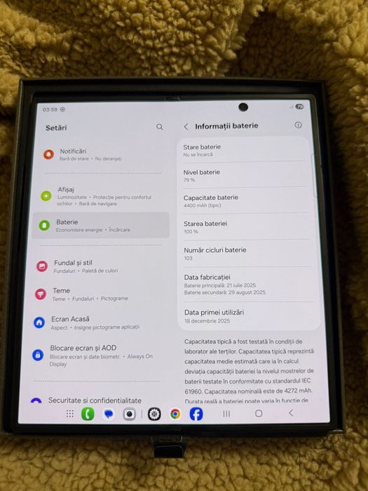 Samsung Galaxy Z Fold 7 jet black