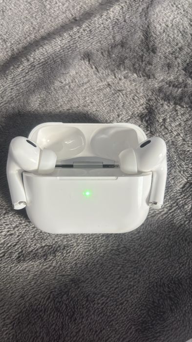 2 Perechi de casti Air Pods 2 la pachet
