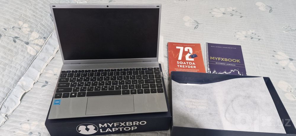 Intel MYFXBOOK 8 RAM 256