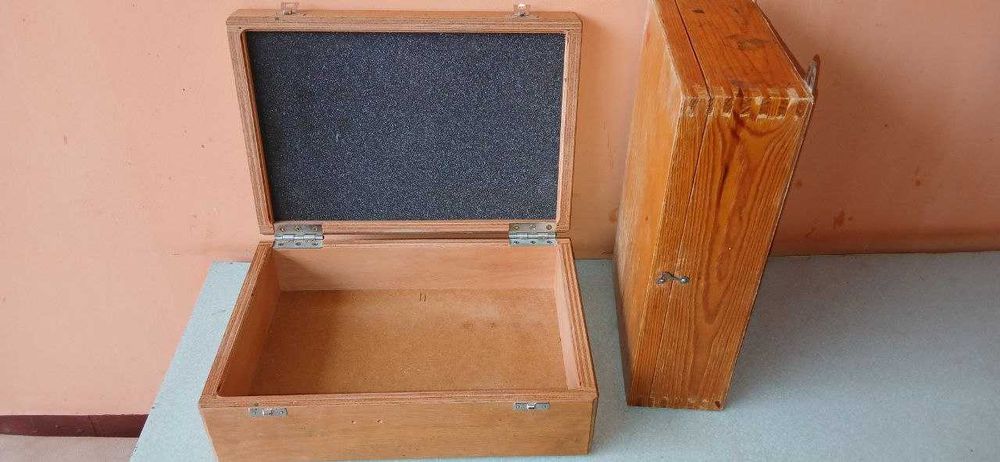 Футляр кейс для фотоаппаратуры и медицинская аптечка