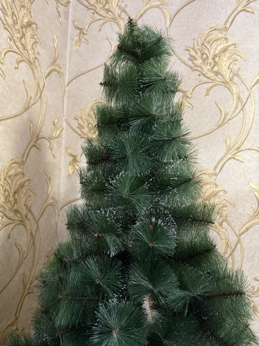 Продается елка в хорошем состоянии