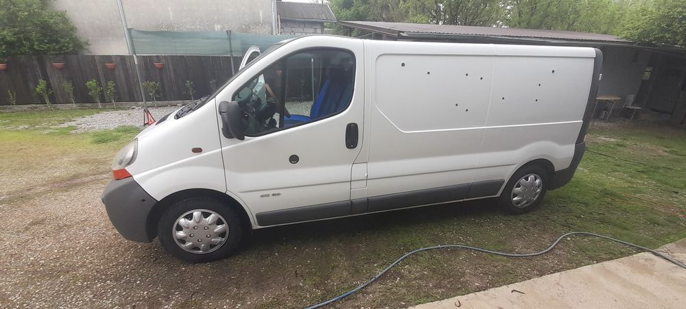 RENAULT Trafic 2003 — imagine 2
