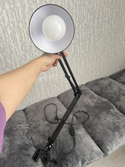 Кушетка, матрац, лампа