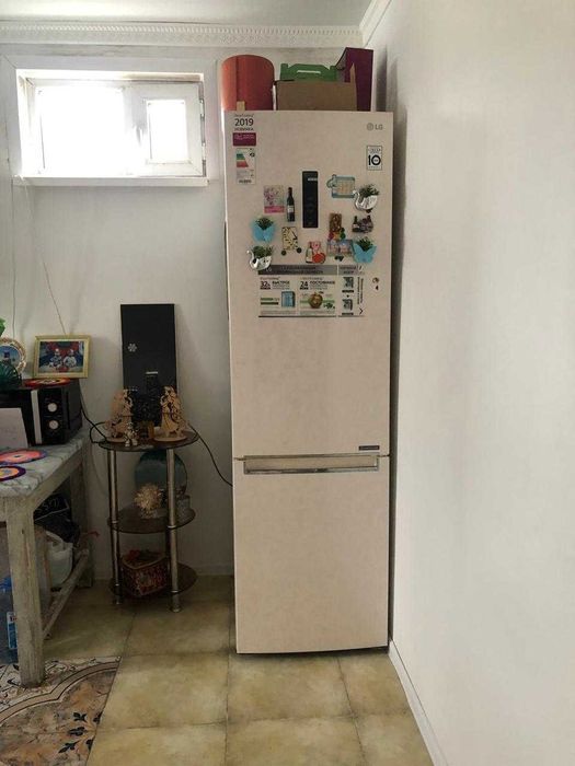 Продается холодильник LG