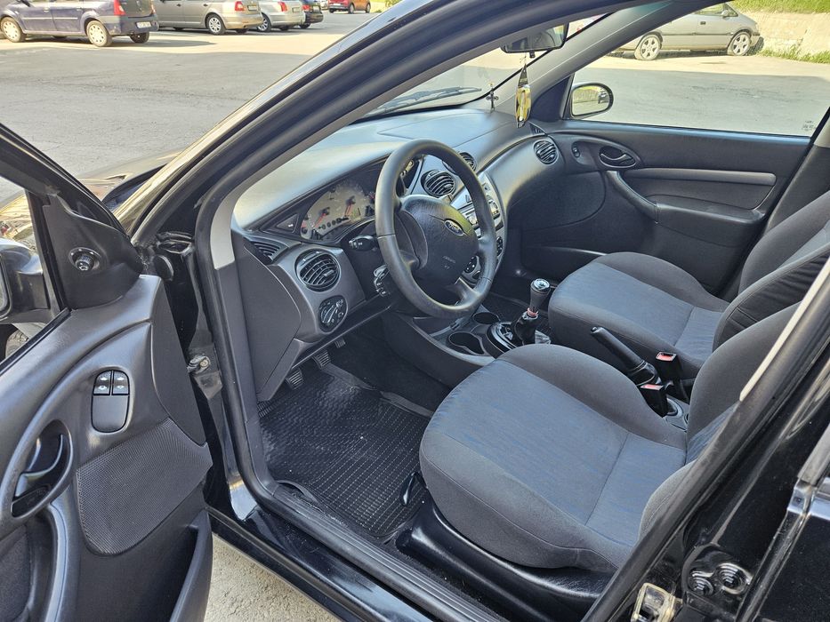 Ford focus 1.6i impecabil acte valabile