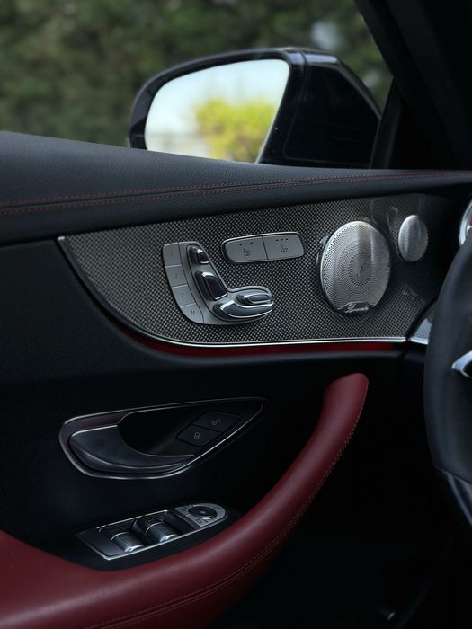 Mercedes-Benz E53 AMG Coupe 4Matic + Burmester/ Trapa / Head Up Display