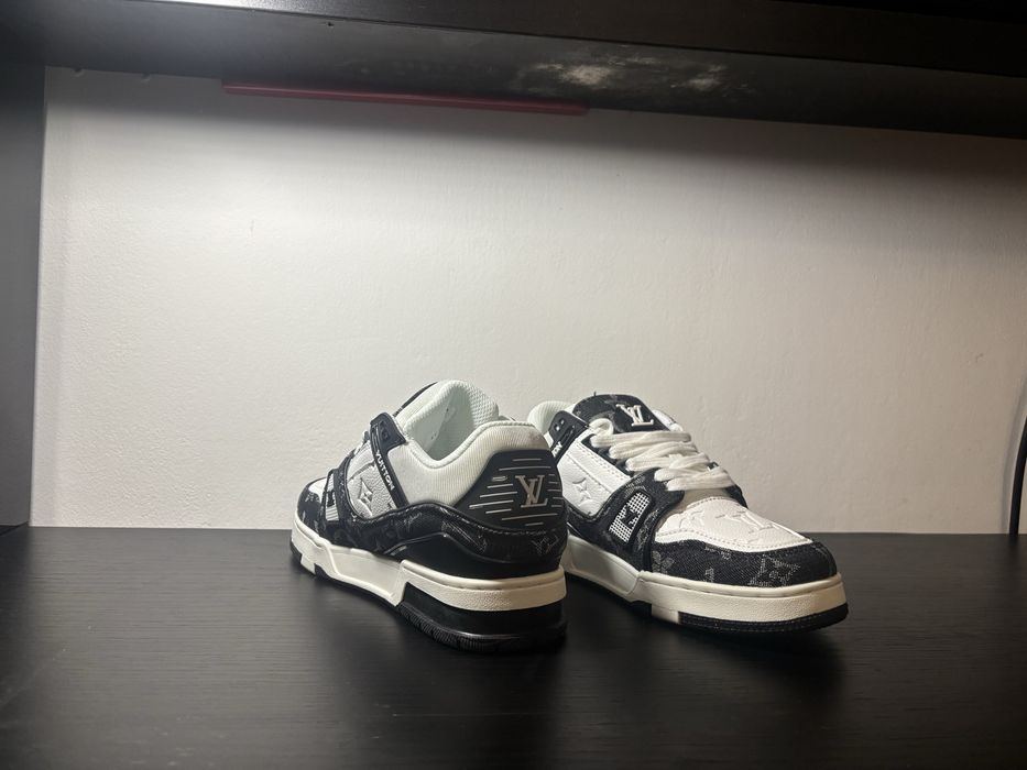 Papuci Louis Vuitton Trainer