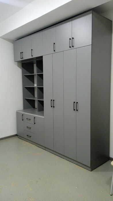 Shikaf  Kitob javon  zakasga va boshqa turdagi mebellar karpusnoy usta