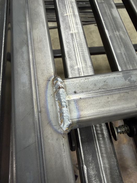 Porti,balustrazi,scari metalice,confectii metalice personalizate