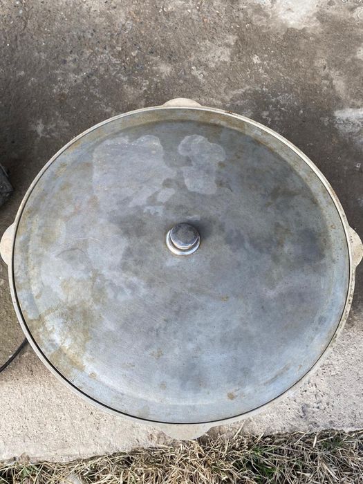 Қазан 25литр почти новый