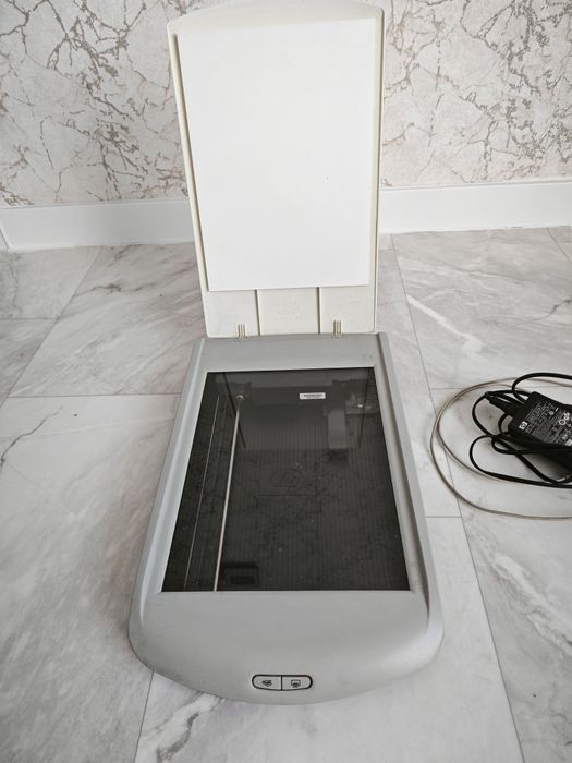 Сканер Scanjet hp 2410