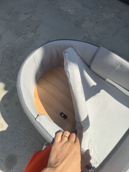 Срочно продаю коляску HOT MOM