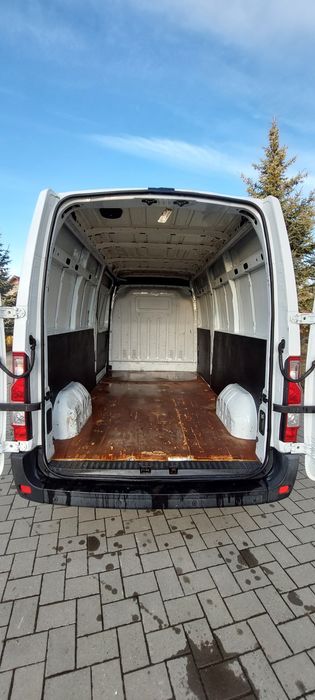 Renault Master din 2014 motor 2.3 diesel Volan pe dreapta Anglia
