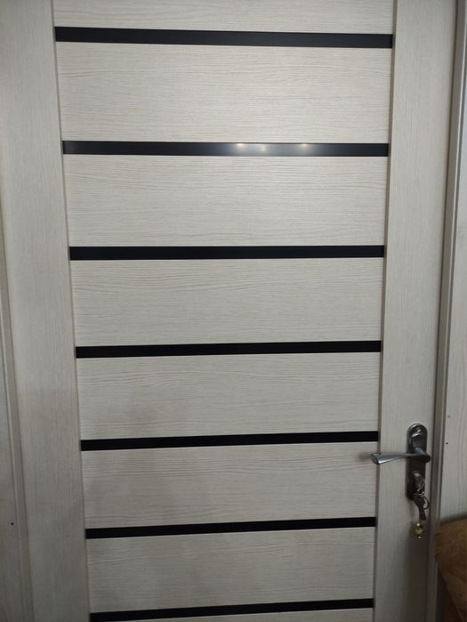 Продам межкомнатные двери