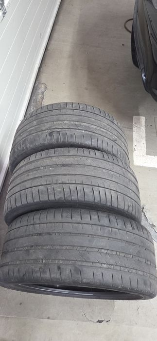 Michelin Pilot Sport 4S 255/35/R19