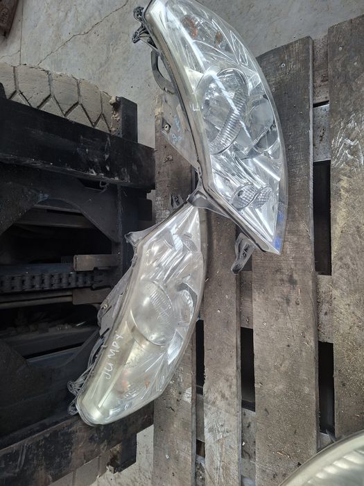 Faruri peugeot expert 2008