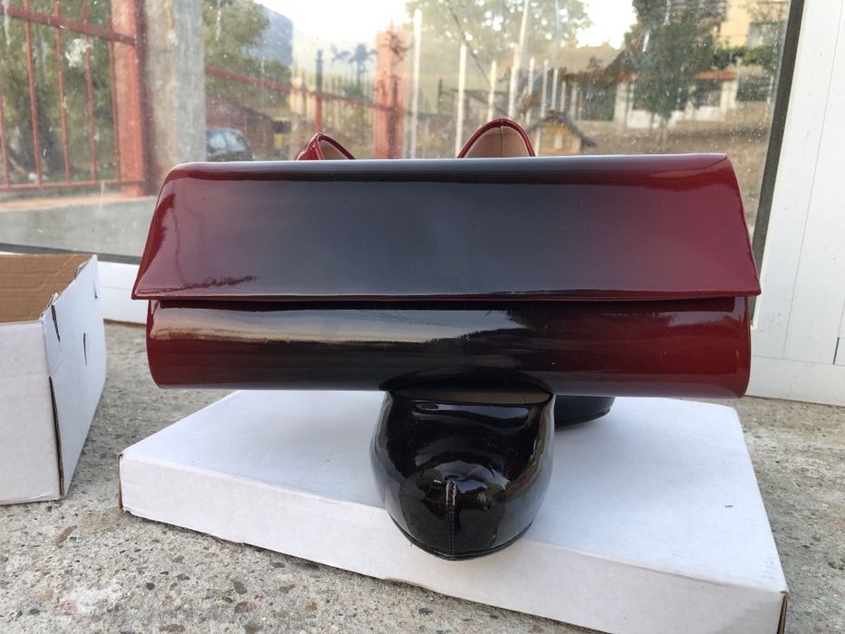 Продавам офециални обувки и портомоне размер 38