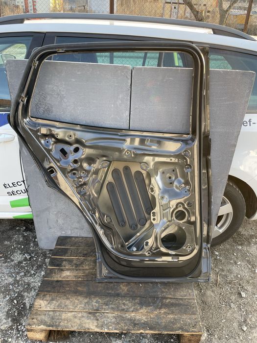 Задна лява врата за VW ID4 Фолксваген ИД4  2020г-