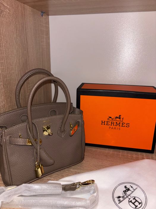 Accesoriu nou nou -poșetă Hmes