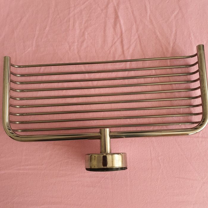 Поставка, аксесоар за банята