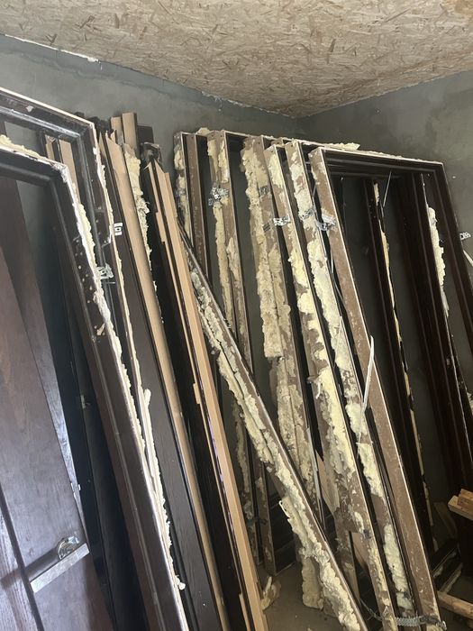 Продам Двери межкомнатные б/у