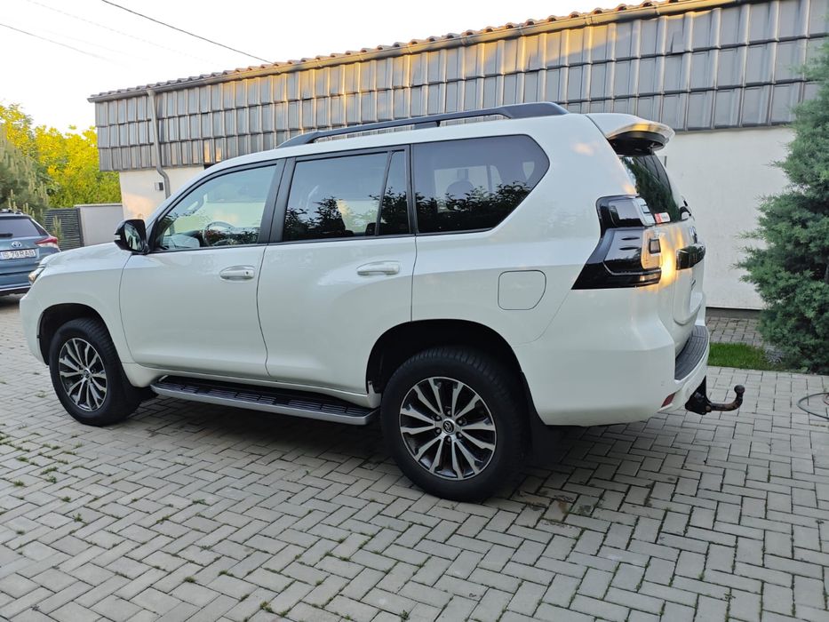 Toyota Land Cruiser 2023