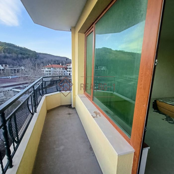 Продава се Двустаен апартамент в Каварна - 70 кв.м за 843 €/кв.м - Снимка #2