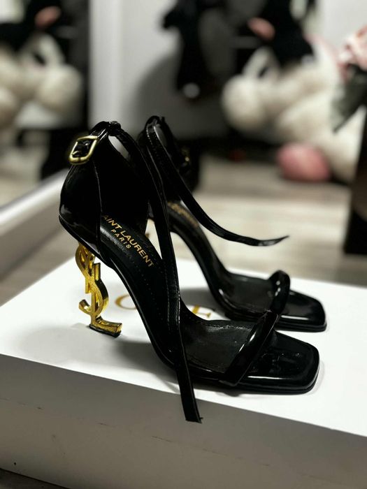 Sandale Yves Saint Laurent