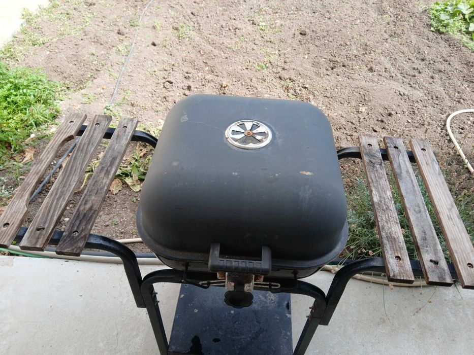 барбекю на въглища