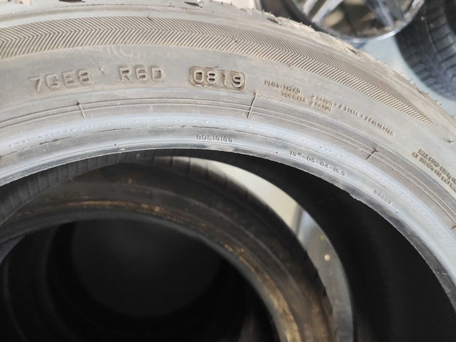 2бр. летни гуми 225/45/19 Bridgestone