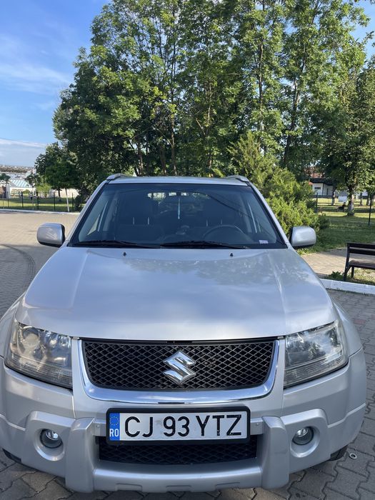 Suzuki Grand Vitara 1.9 DDiS 129 CP 4x4, an 2009 - 5.600 € negociabil