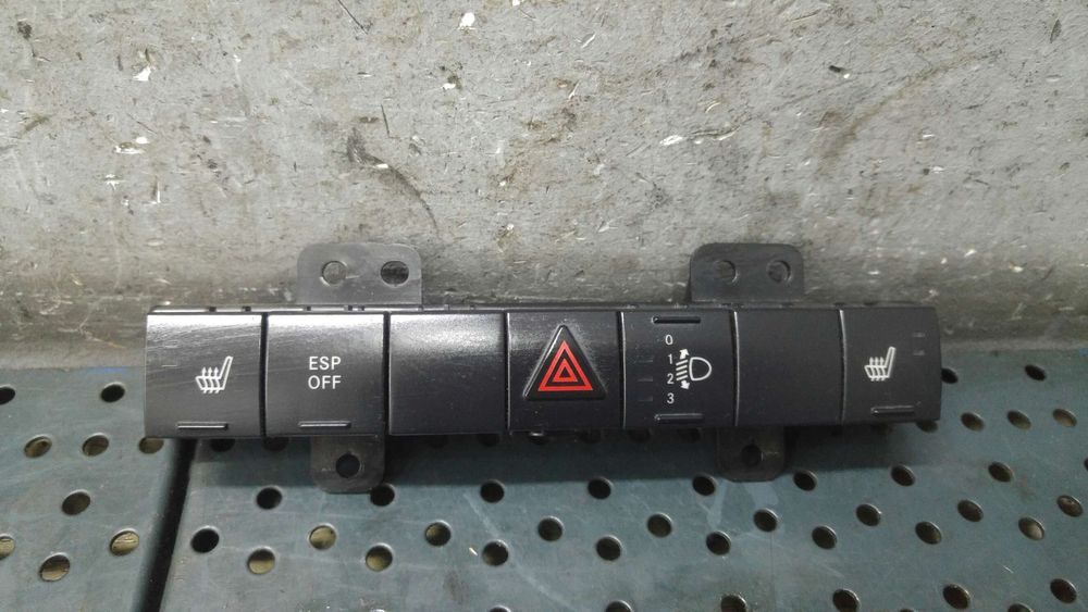 Bloc butoane incalzire scaune lumini avarii esp dodge journey p04602564ag 033801101