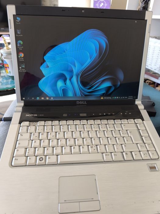 Ретро лаптоп Dell XPS M1530
