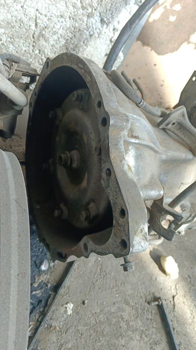 Коробка на toyota estima lucida