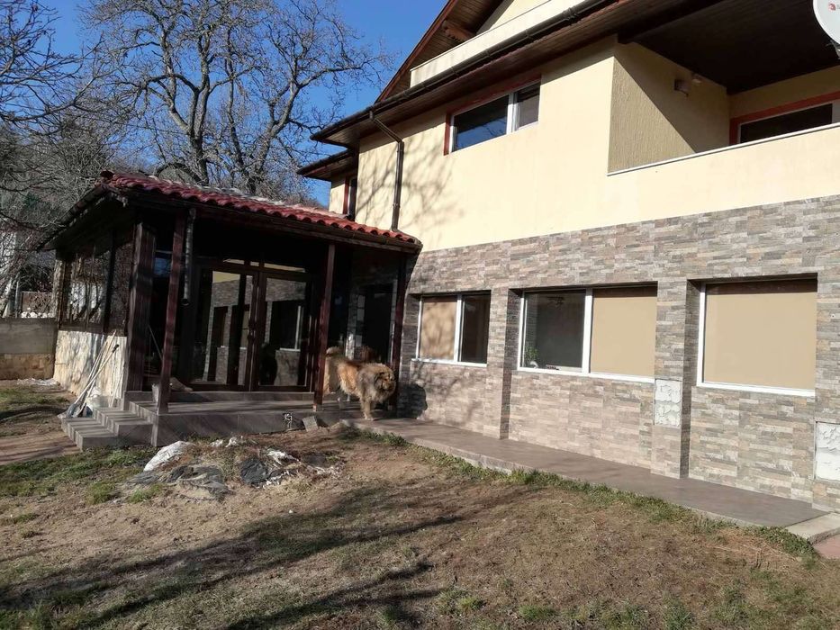 Продава се Къща в с. Клисура, Област София-град - 190 кв.м за 1290 €/кв.м - Снимка #1