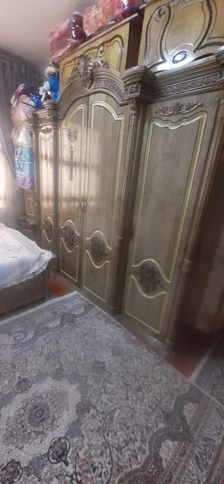 Спальный гарнитур