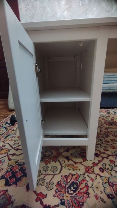 Б/У Письменный стол IKEA серии HEMNES