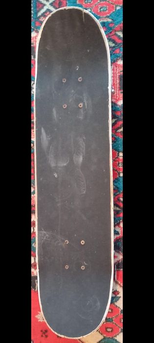 Продам скейт, в нормальном состоянии.