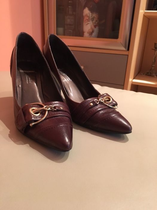 Vand pantofi piele naturala