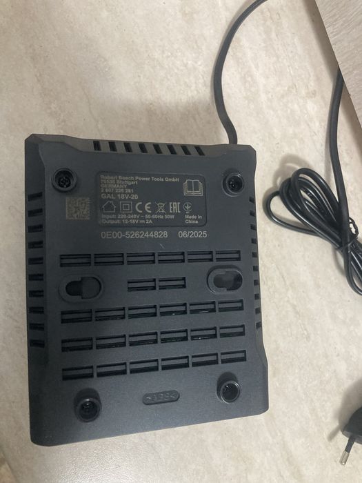 Alimentator incarcator Bosch GAL 18v-20 12-18v