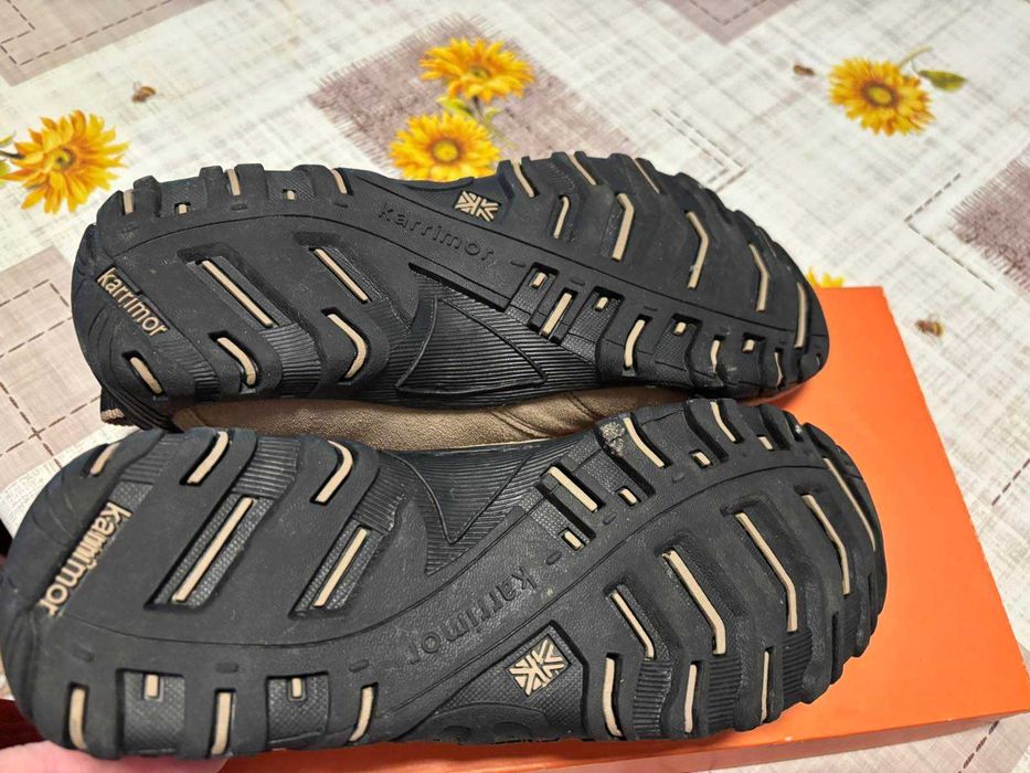 Обувки Каримор ЧИСТО НОВИ! И маратонки Nike!