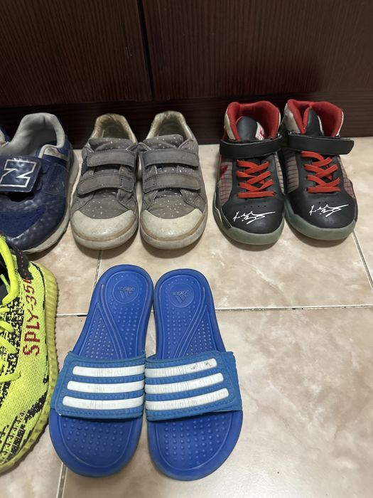 Продам дешево обувь для мальчика