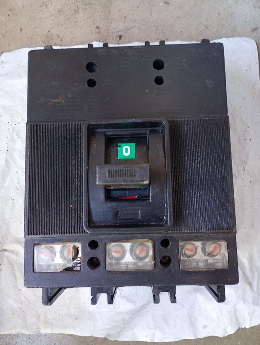 Автоматичен прекъсвач А3 - 500 А