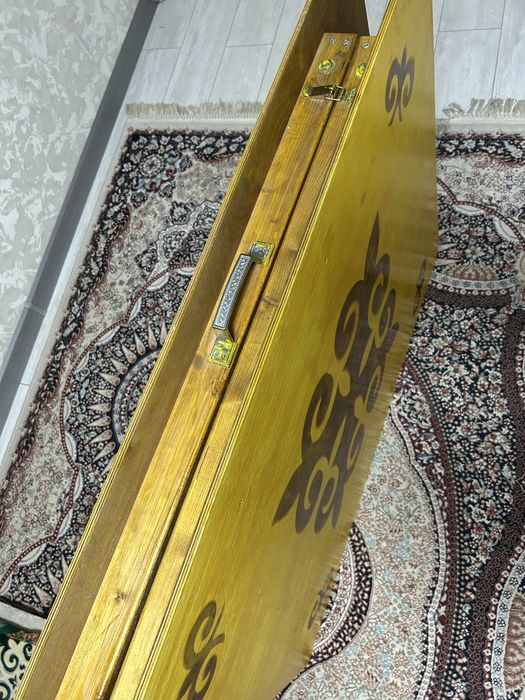 Продается раскладной стол 2.20х90х37