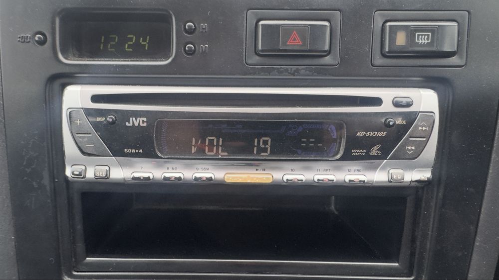 Автомагнитола JVC