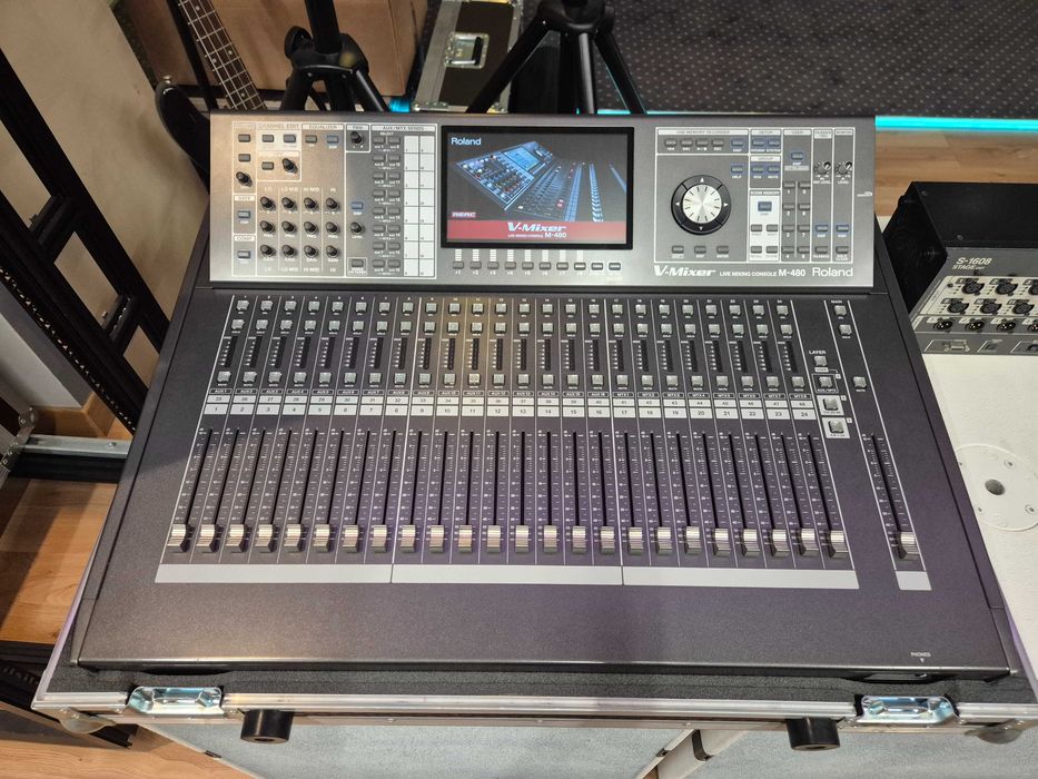 Mixer digital Roland V-mixer M-480 ca nou in cutie + Stagebox digital S-1608