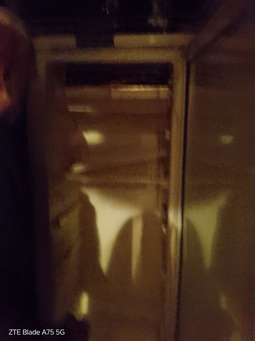 Хладилна витрина Bosch