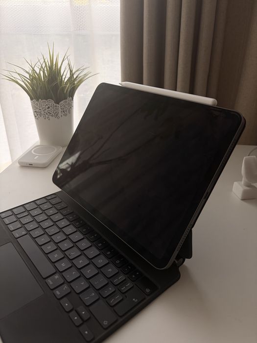 IPad Air 5 M1 10.9inch 2022 + Magic Keyboard Apple + Apple Pen