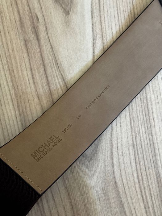 Оригинален дамски колан на Michael Kors