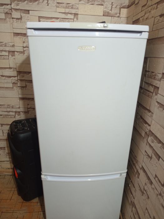 Продам холодильник "Бирюса"